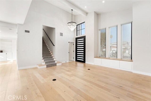 Photo - 18110 Bromley St