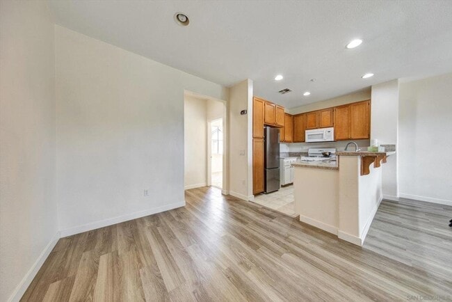 Photo - 1583 Sumac Pl