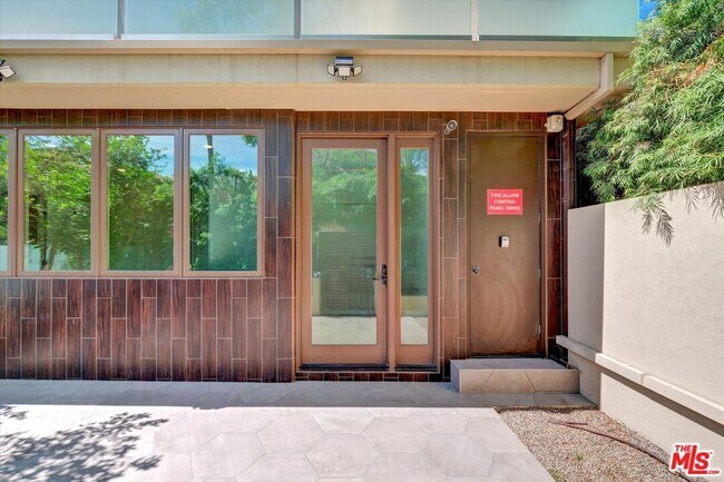 Photo - 1249 N Formosa Ave