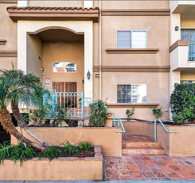 Photo - 10626 Valley Spring Ln Unit 108