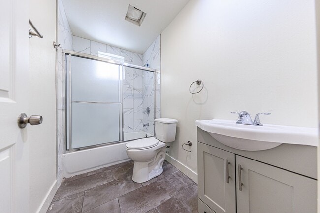 Photo - 1650 Murchison St Unit 1650