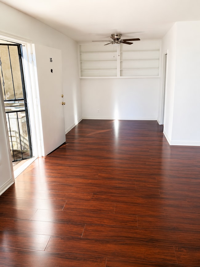 Photo - 1740 N Kingsley Dr Unit 18
