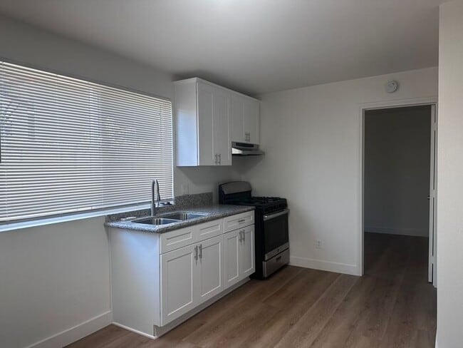Situated in the Community of Newhall - Situated in the Community of Newhall House