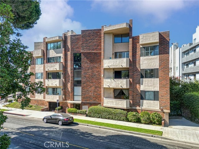 Building Photo - 1567 Westholme Ave Unit 4A