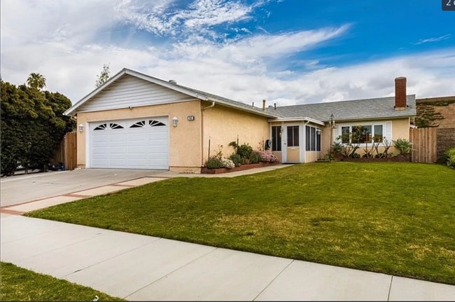 Photo - 283 N Highland St