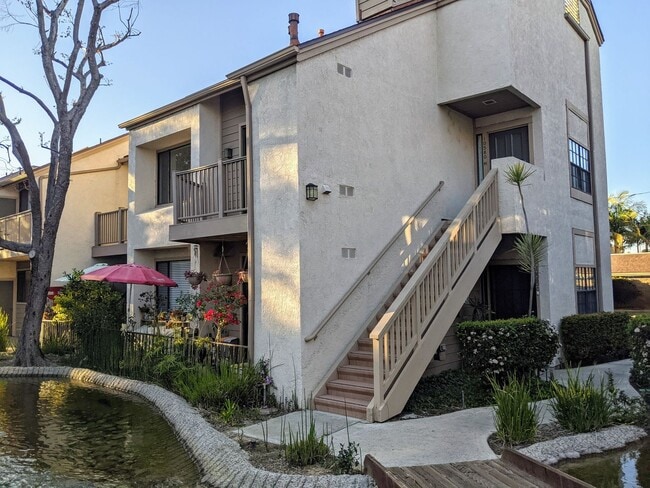 Photo - 10560 Lakeside Dr N