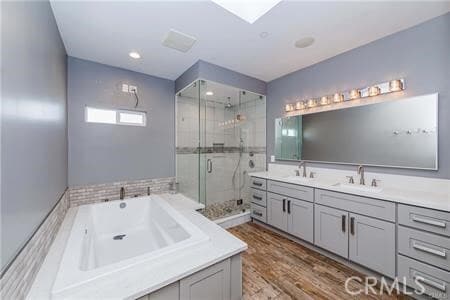 Building Photo - 16020 Halldale Ave