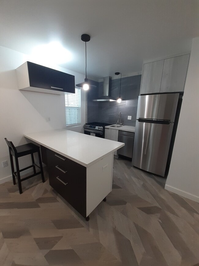 Photo - 5007 W 12th St