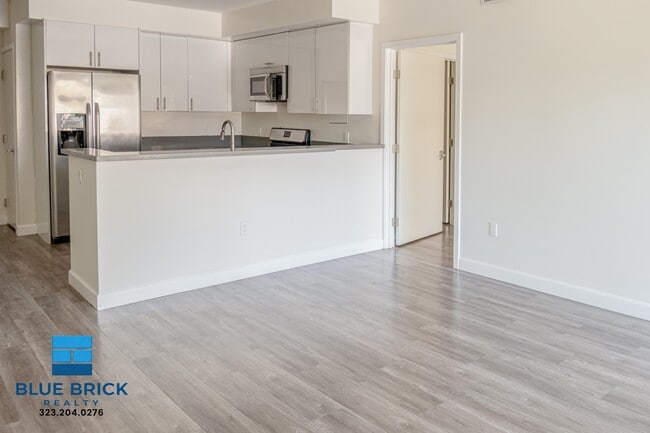 Photo - 4305 Laurel Canyon Blvd Unit 202