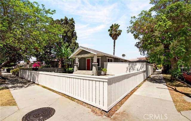 Photo - 800 Temple Ave