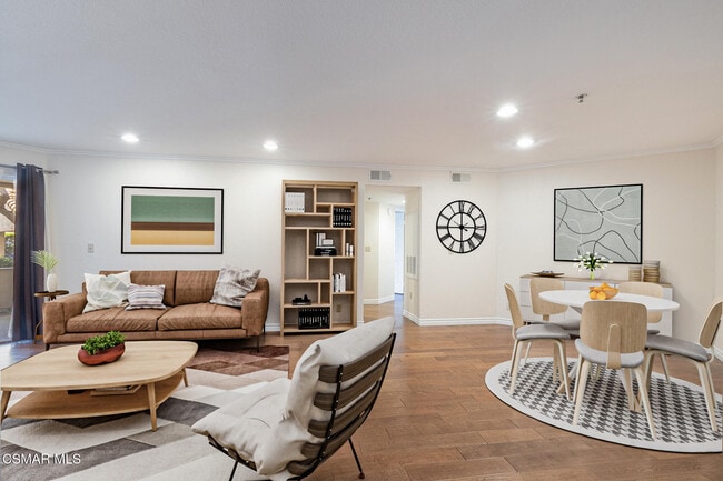 Photo - 5744 Oak Bend Ln