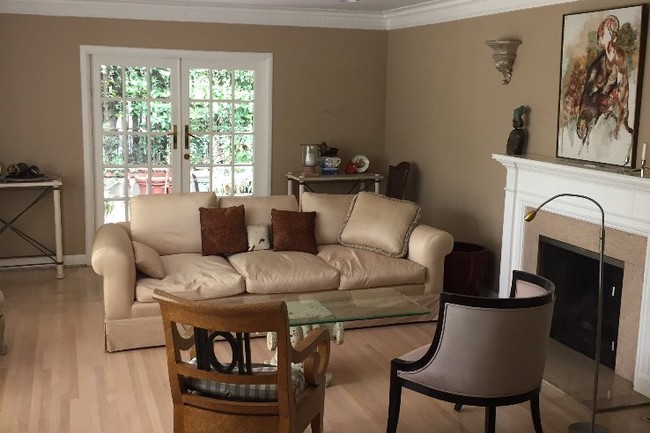 Photo - 1257 Sunset Plaza Dr House