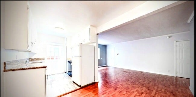 Photo - 3740 Veteran Ave