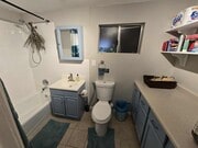 Master Bathroom 1 - 2661 Magnolia Ave House