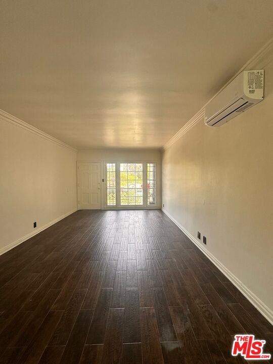 Photo - 4950 Beverly Blvd Unit 4954 1/2