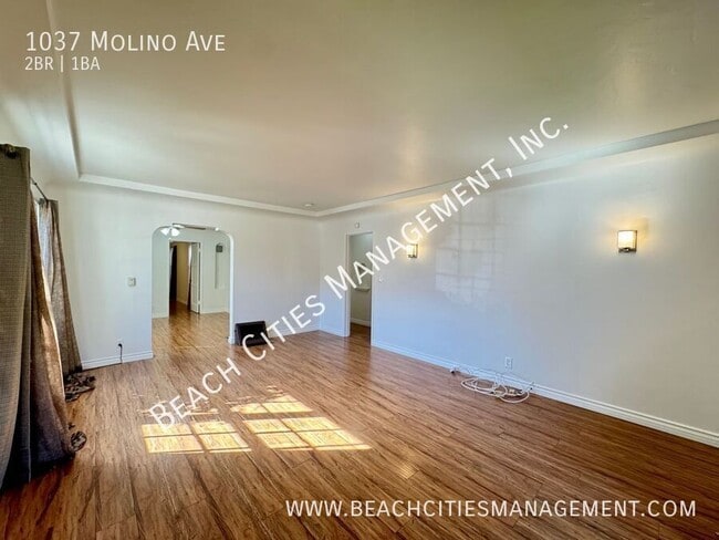 Photo - 1037 Molino Ave
