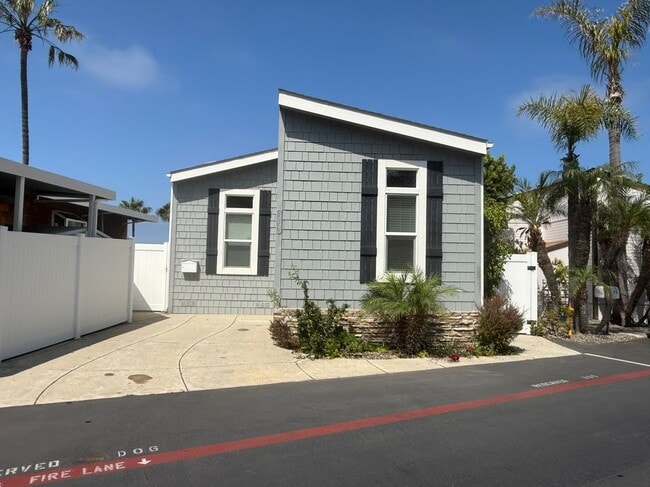 30802 S Coast, D6 - 30802 S Coast, D6 House