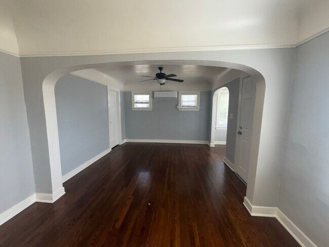 Photo - 4006-4008 DELTA STREET Unit 4006