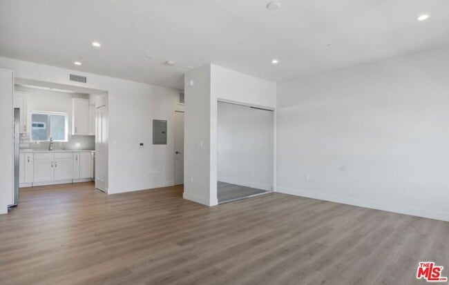 Photo - 2336 Westwood Blvd Unit 208