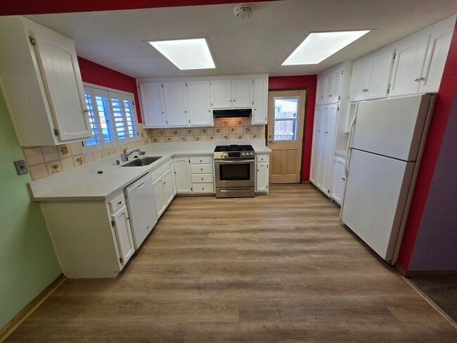 Photo - Spacious 3BR/2BA with Modern Upgrades, Lar...