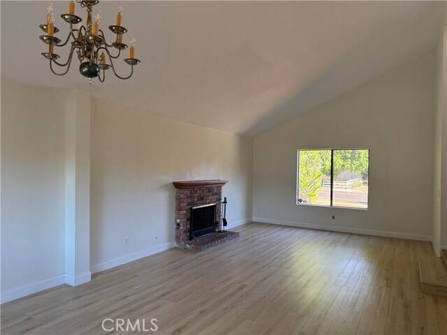 Photo - 21417 Germain St
