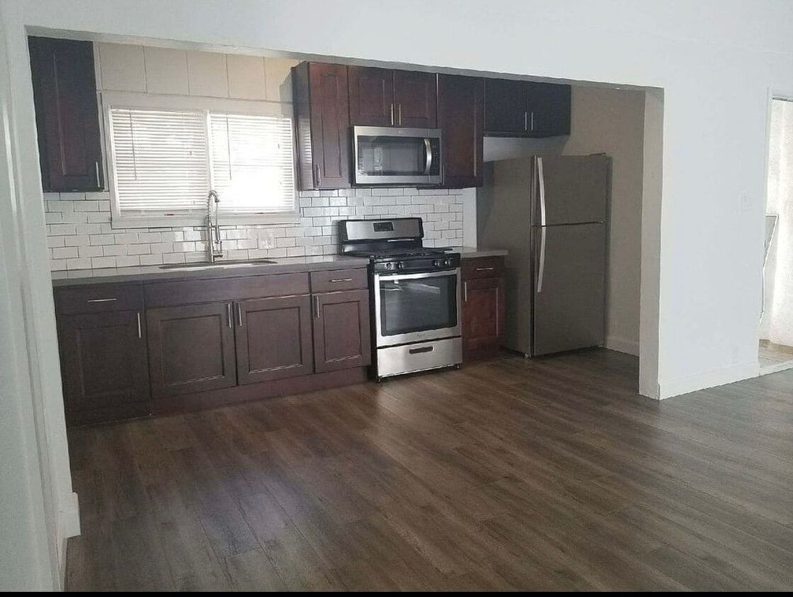 Floor Plan - 2BED/1BATH 