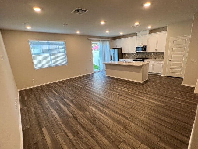 Photo - Brand new Condo with SOLAR for LEASE in Te...
