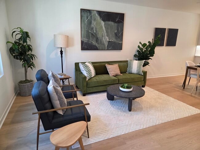 Photo - 2524 Chamomile Ln