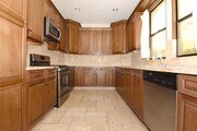 Photo - 347 W Milford St Townhome