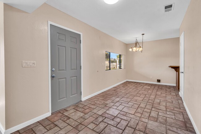 Photo - Patricia Lane Unit 622 Patricia