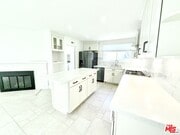 Photo - 23744 Hartland St