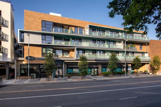 Photo - Junction Santa Monica