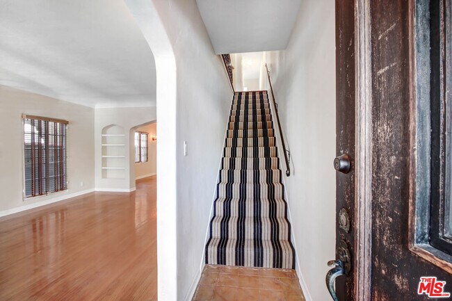 Photo - 1020 Hi Point St Unit 1020