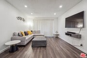 Photo - 22100 Burbank Blvd Unit 260G