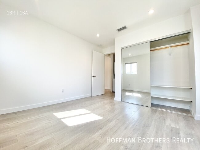 Photo - 421 1/2 N Coronado St