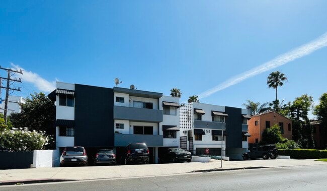Building Photo - 750 N Hayworth-21 Unit 21