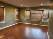 Photo - 1250 Huntington Dr House