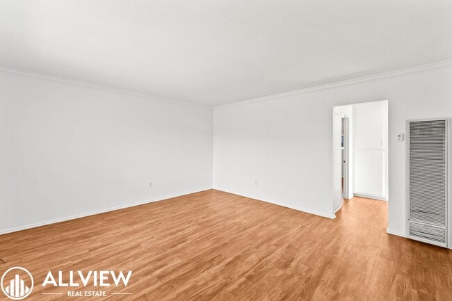 Photo - 16661 Tunstall Ln Unit 4