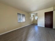 Photo - 6727 Pickering Ave Unit #3