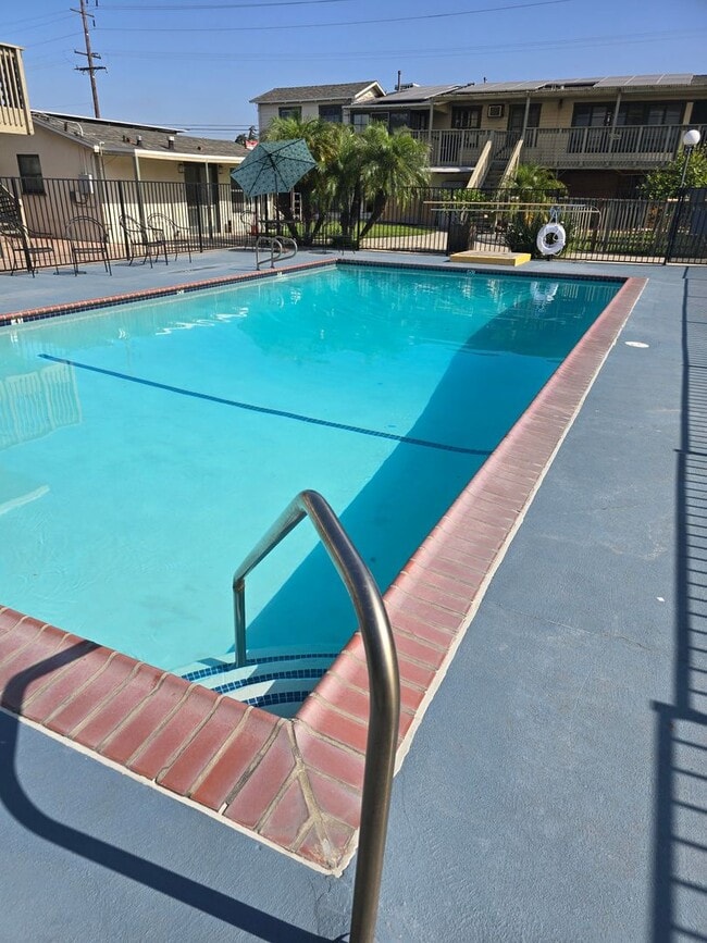 Photo - NEWLY RENOVATED, Quartz Counters & Stainle...
