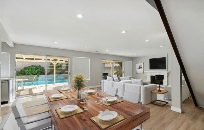 Photo - 17552 Wayne Ave