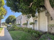 Photo - 323 S Broadway Townhome