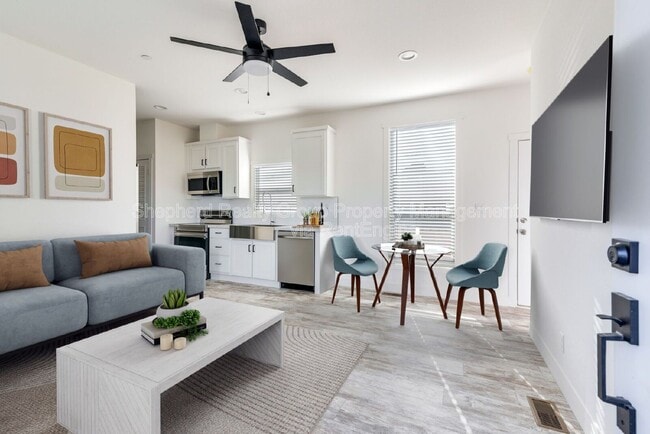 Photo - 15914 Dauchy Ave