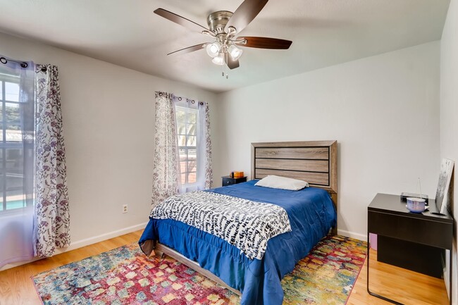 Photo - !!!MOVE IN SPECIAL - 50% off !!! Upgraded 4 Bedroom/3 bath Home with Pool & Detached Pool House/O...