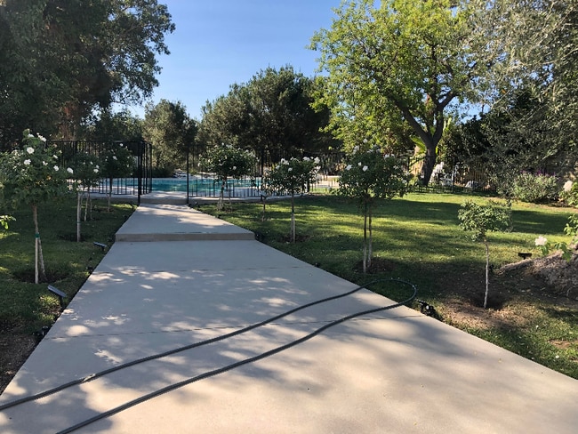 Photo - 18912 Pasadero Dr