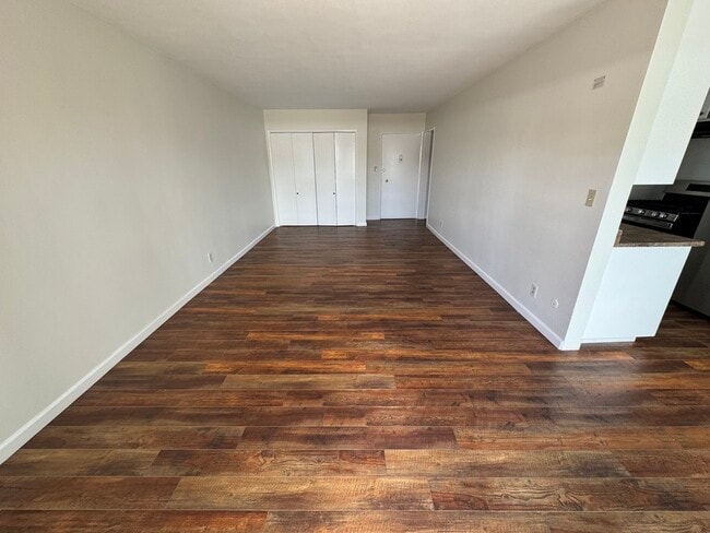 Photo - 1138 S Corning St Unit 7