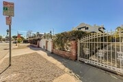 Photo - 103 N Kingsley Dr Condo