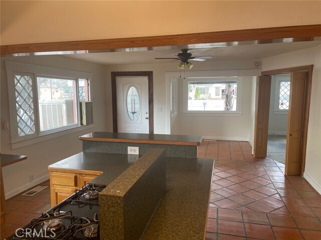 Photo - 311 S Harvard St