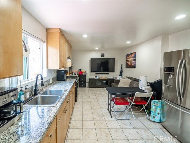 Photo - 4844 Bluebell Ave