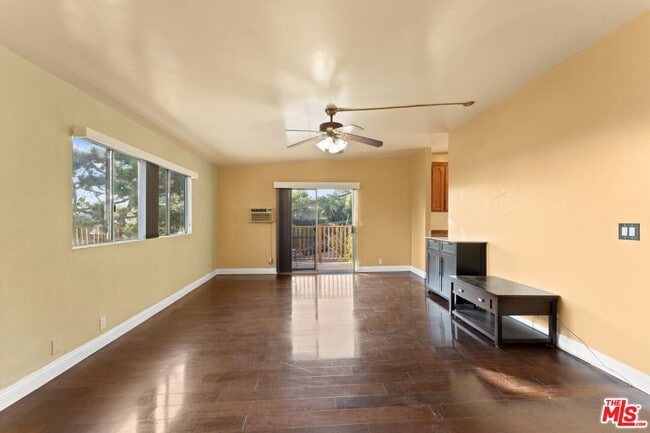 Photo - 2160 Lake Shore Ave Unit A